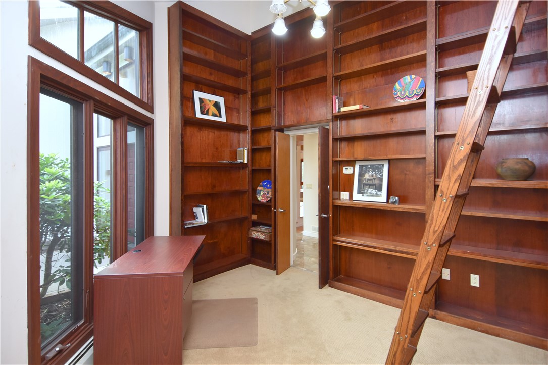 2682 Oak Hill Dr.