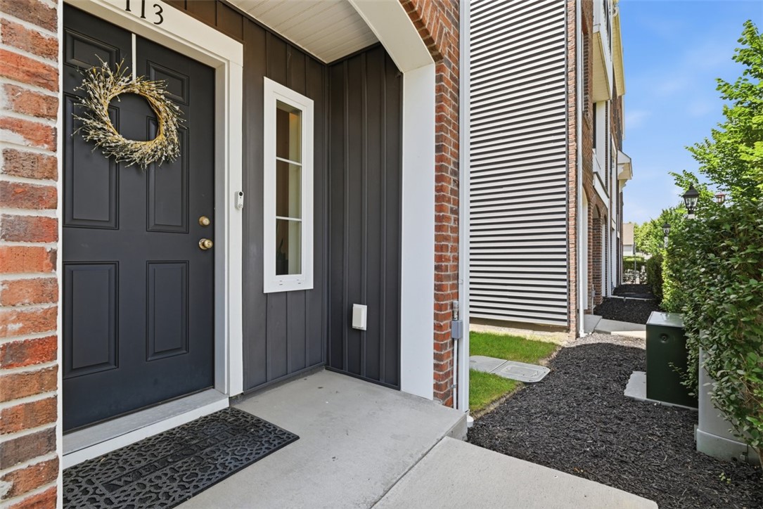 113 Meeder Ln