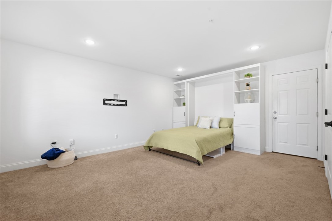 113 Meeder Ln