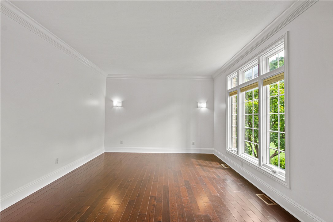2183 Grandeur Dr.