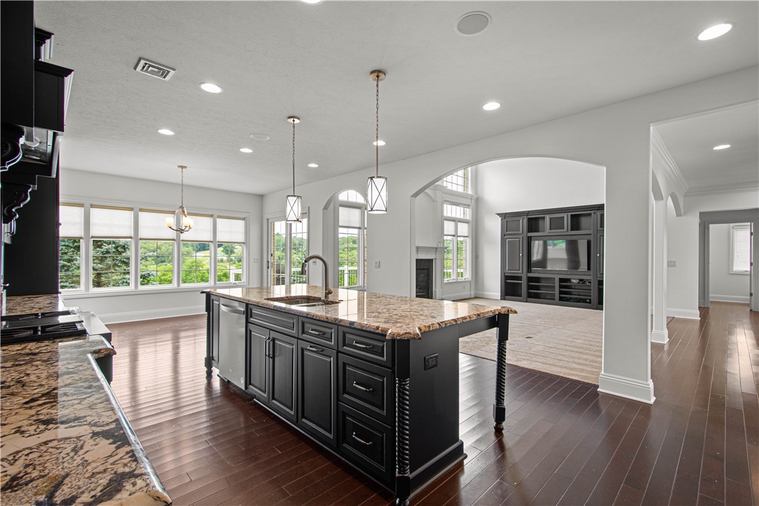 2183 Grandeur Dr.