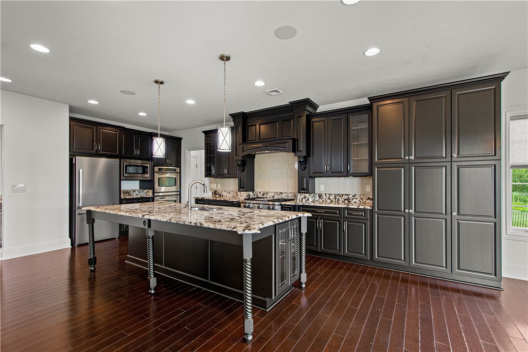 2183 Grandeur Dr.