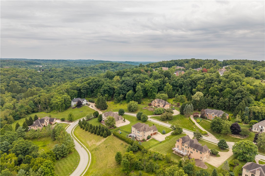 2183 Grandeur Dr.