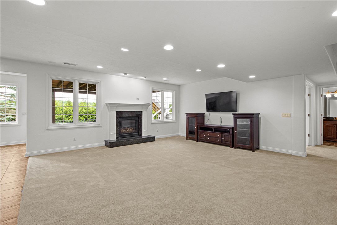 2183 Grandeur Dr.
