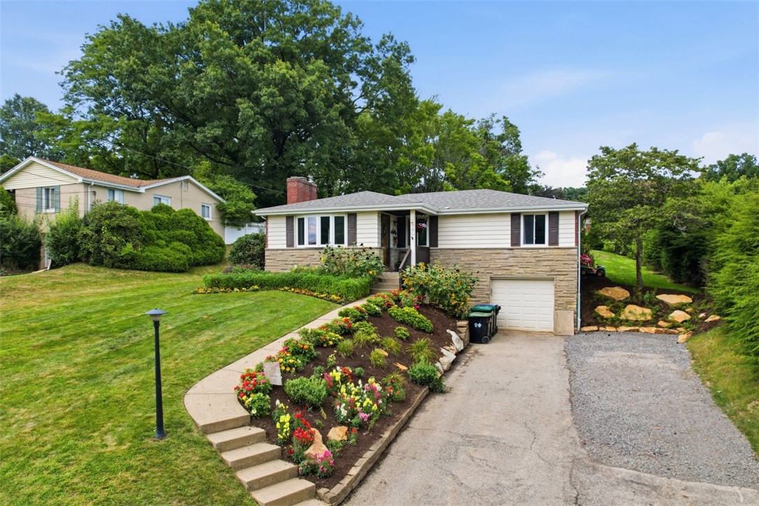 837 Pallas Drive