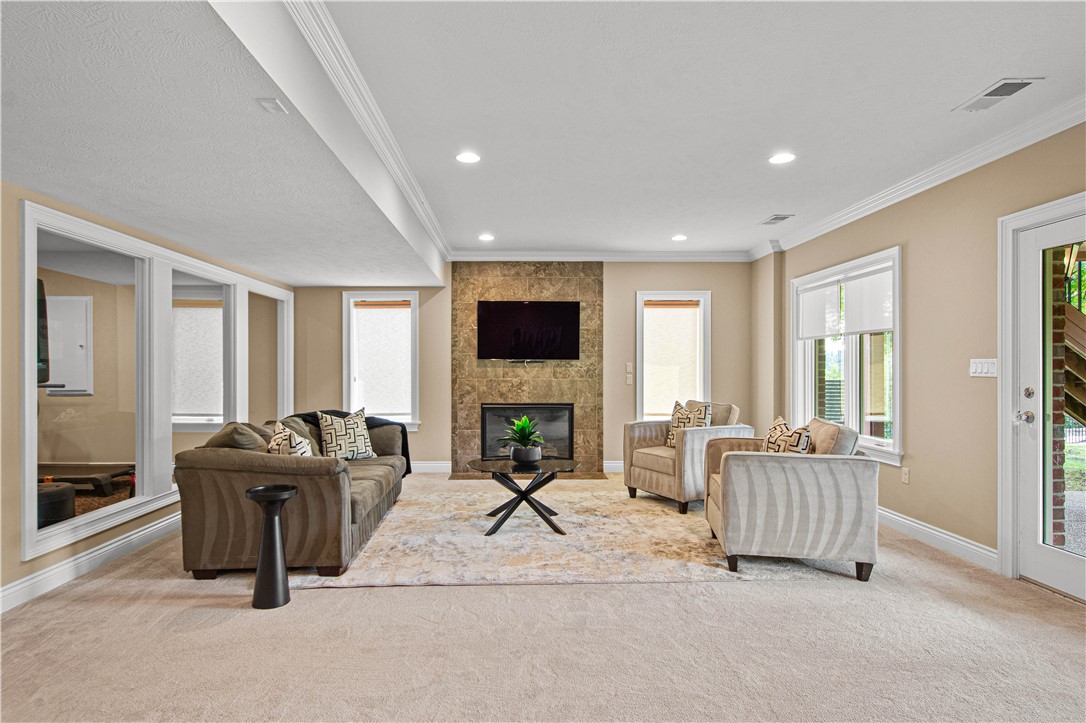 9807 Sumner Dr