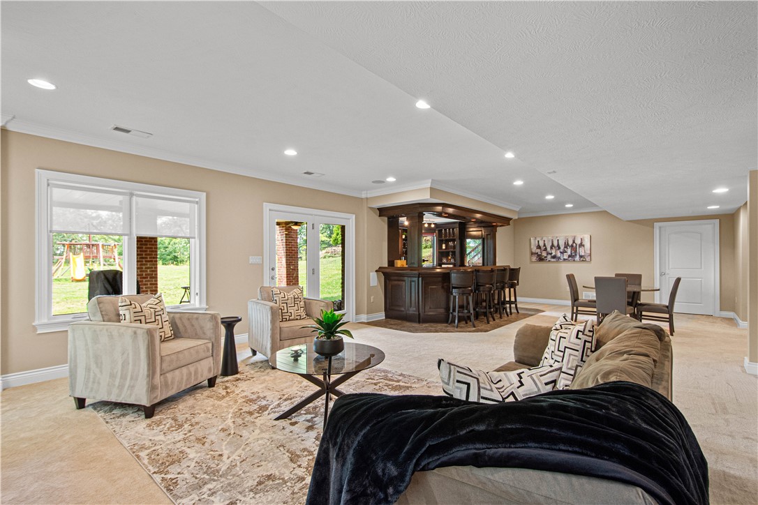 9807 Sumner Dr