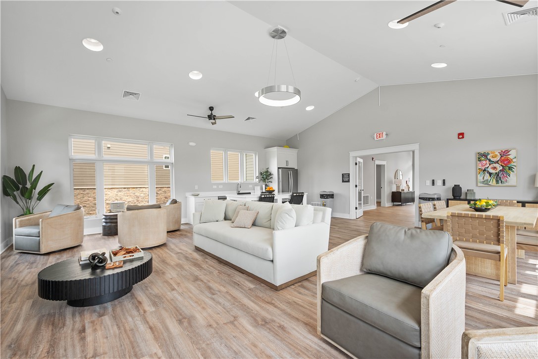4305 Spruce Rd.
