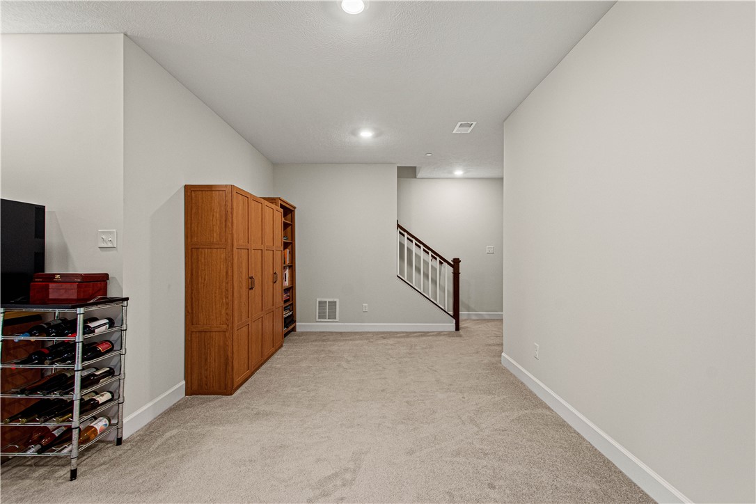 4305 Spruce Rd.