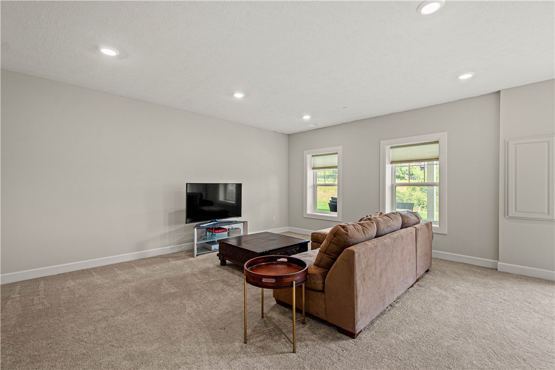 4305 Spruce Rd.