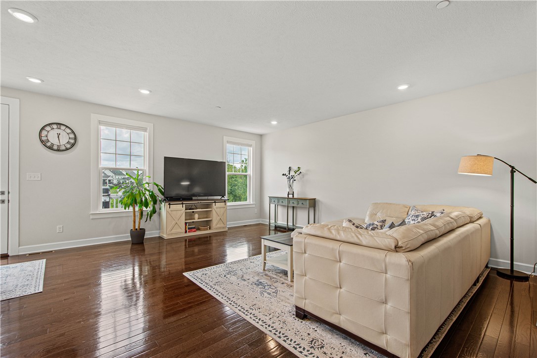 4305 Spruce Rd.