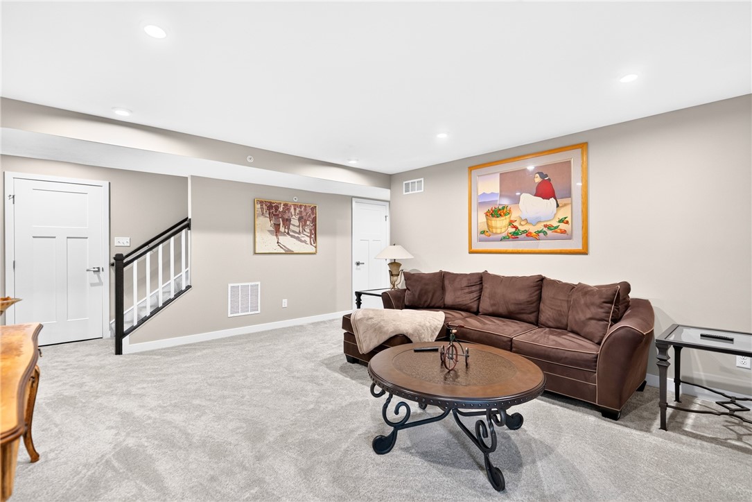 211 Dana Dr