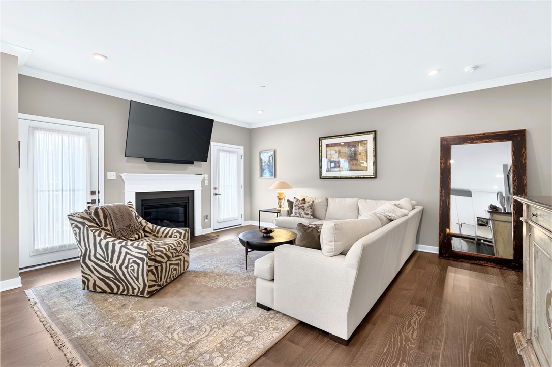 211 Dana Dr