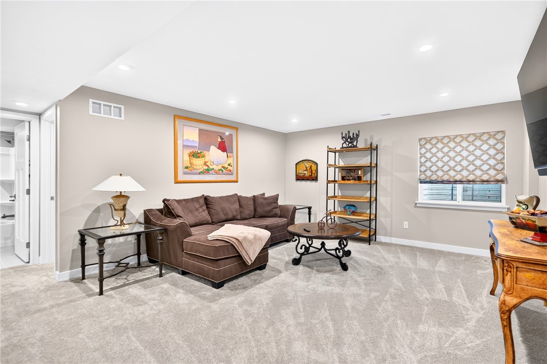 211 Dana Dr