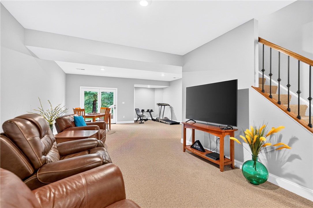 238 Greenwood Dr.