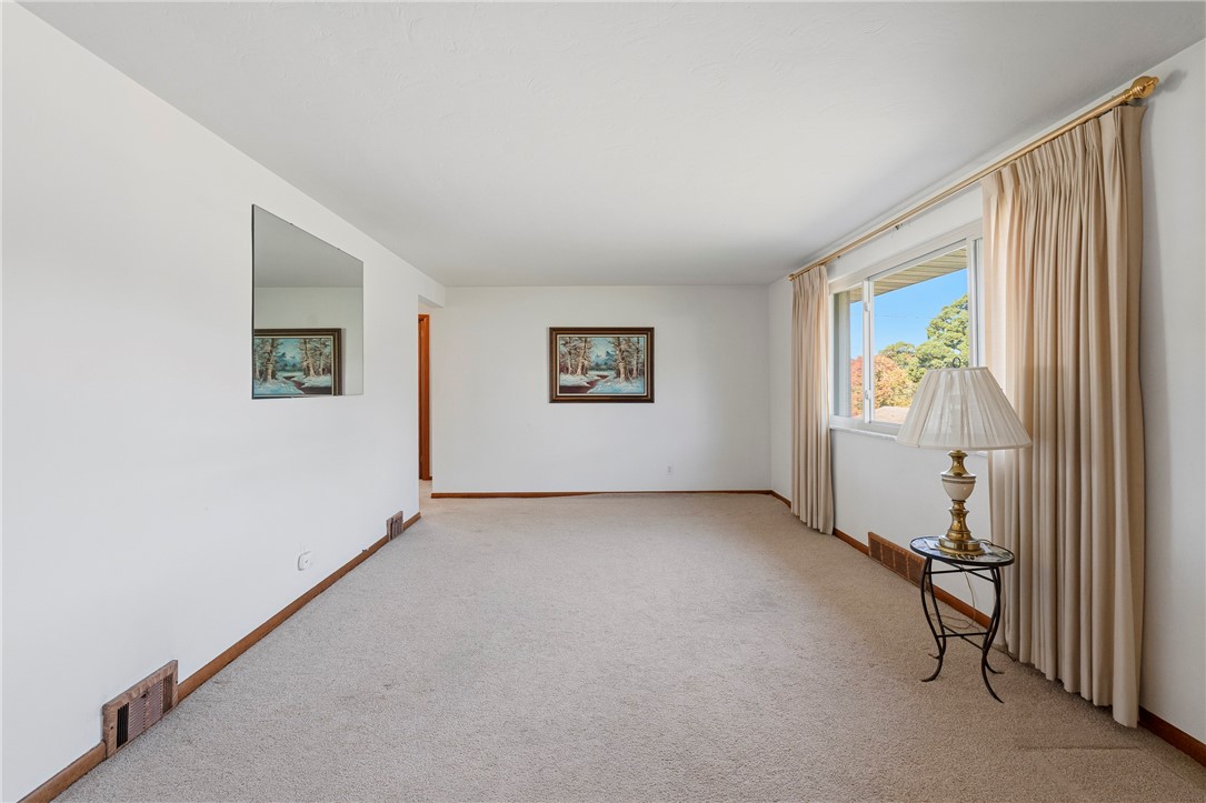 339 Iroquois Ave.