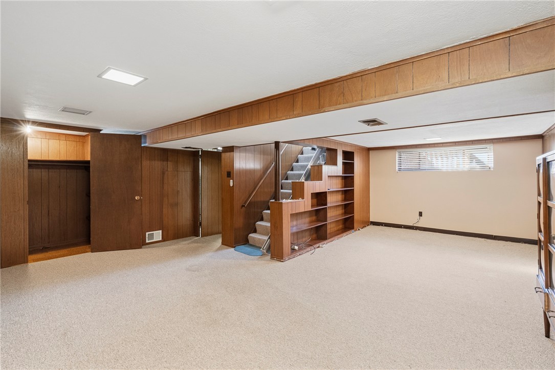 339 Iroquois Ave.