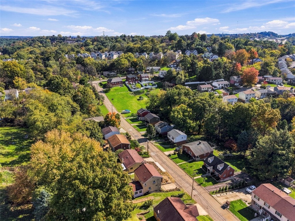 18 Pioneer Avenue