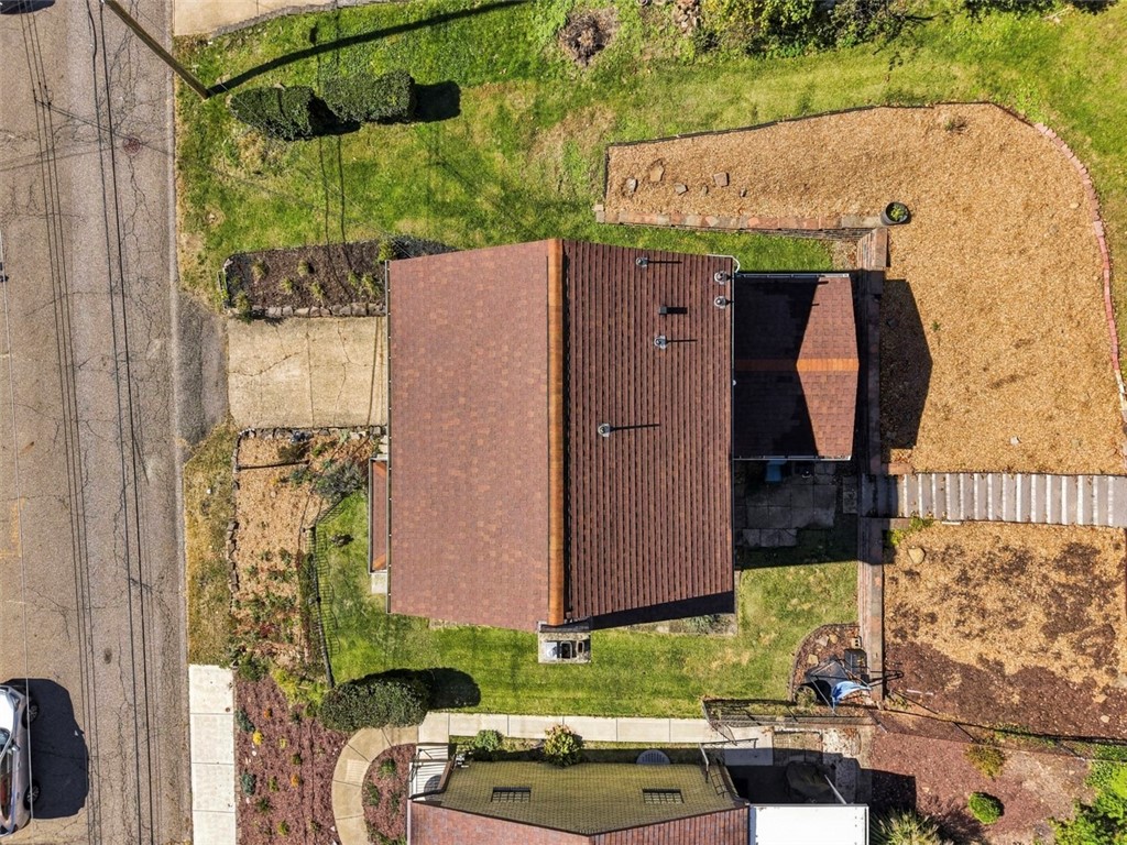 18 Pioneer Avenue
