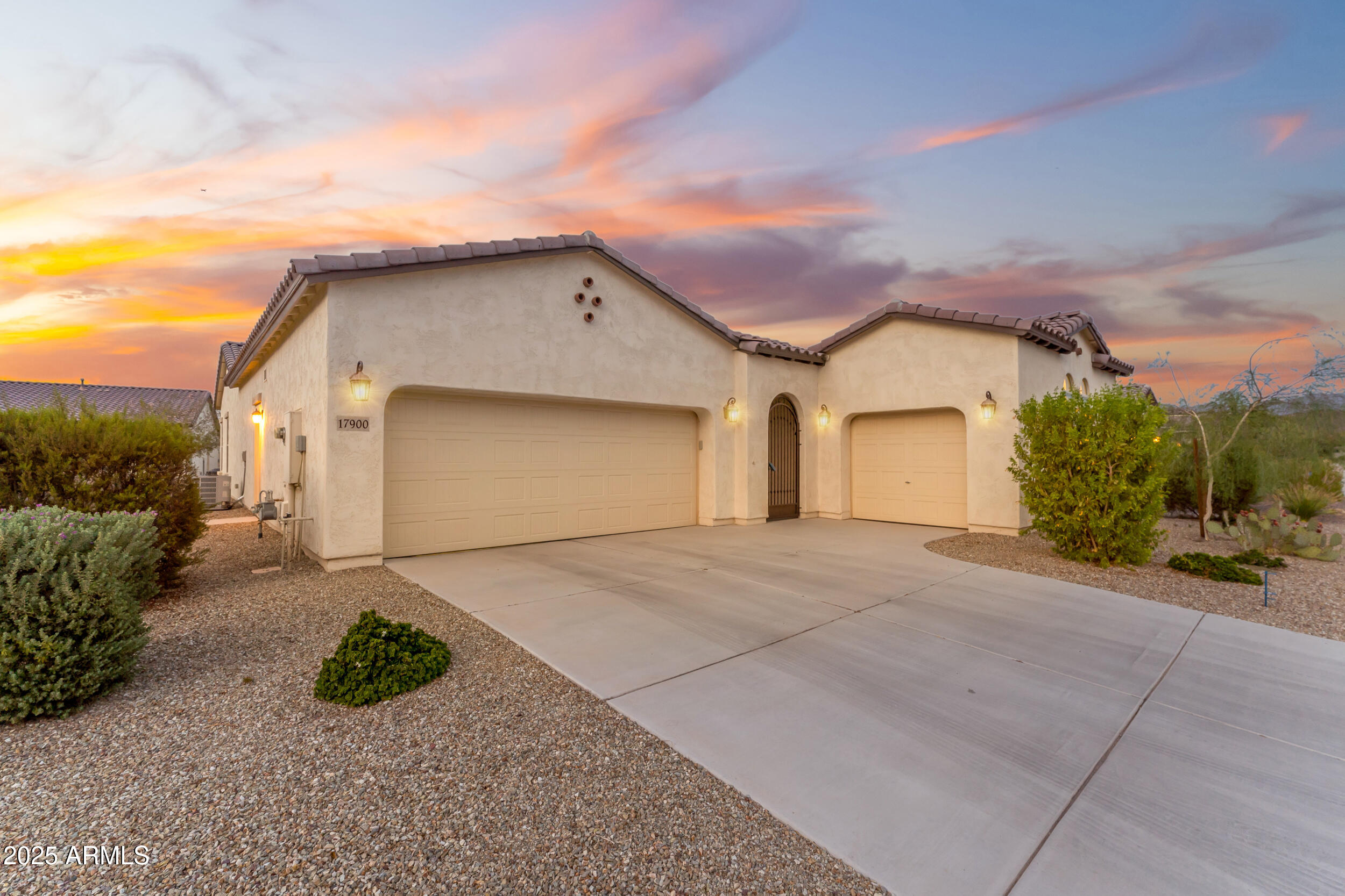 17900 W BRIARWOOD Drive
