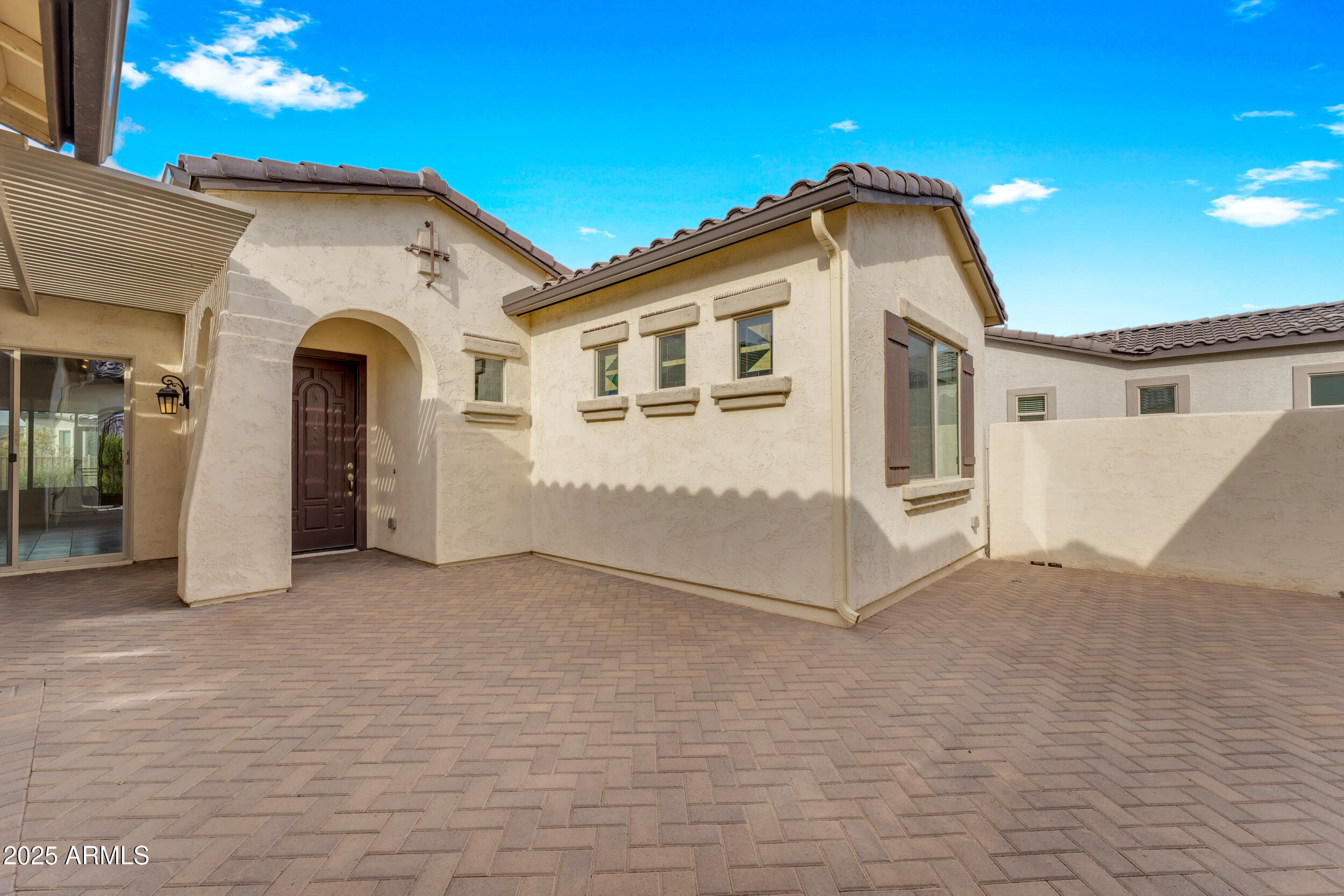 17900 W BRIARWOOD Drive