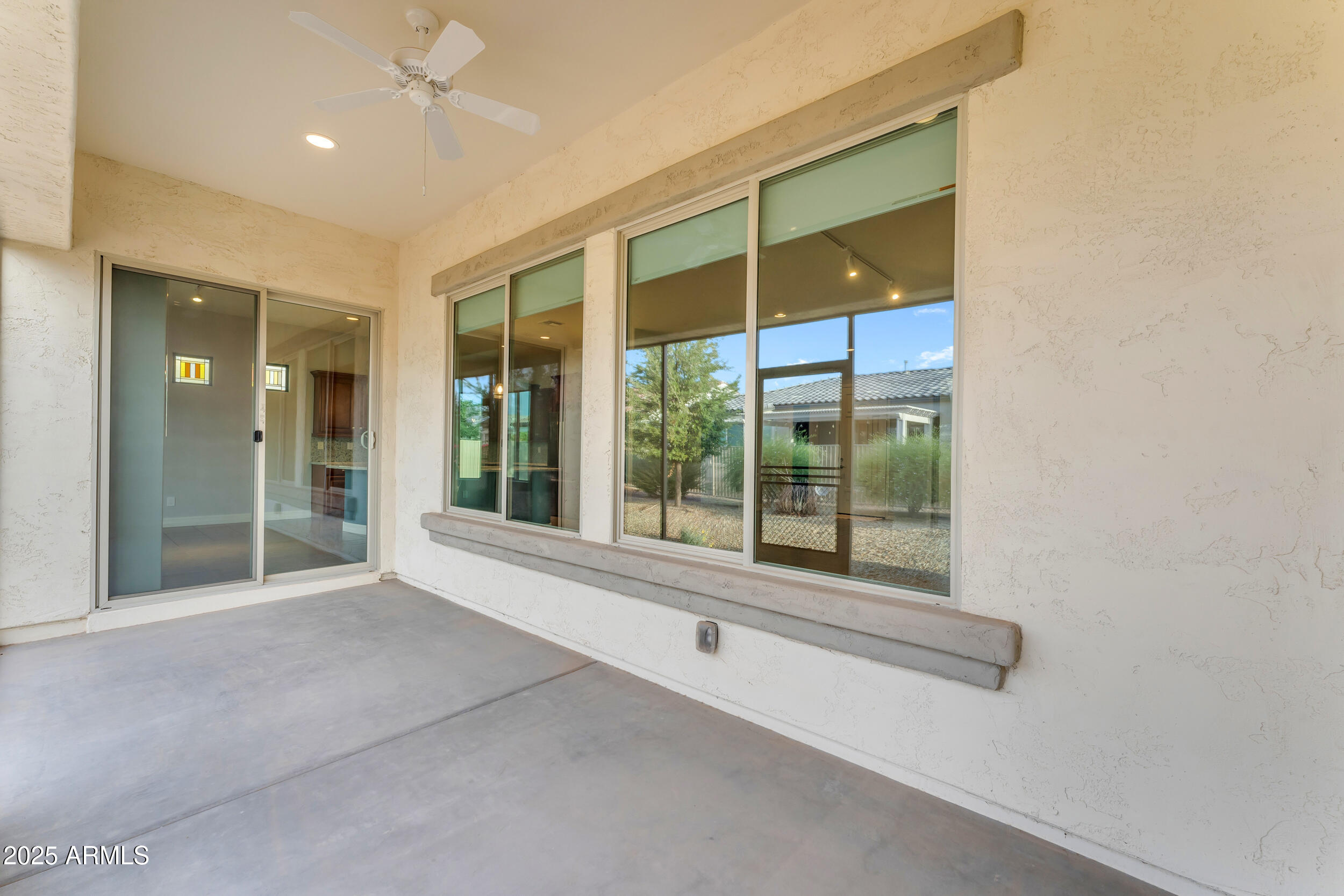 17900 W BRIARWOOD Drive