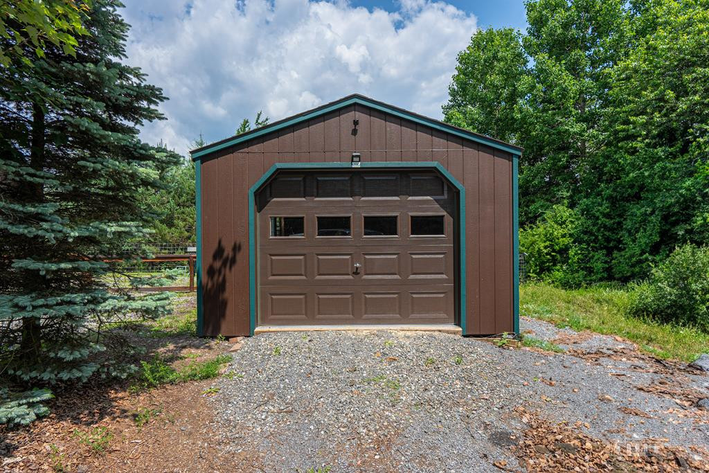 37 Oak Way