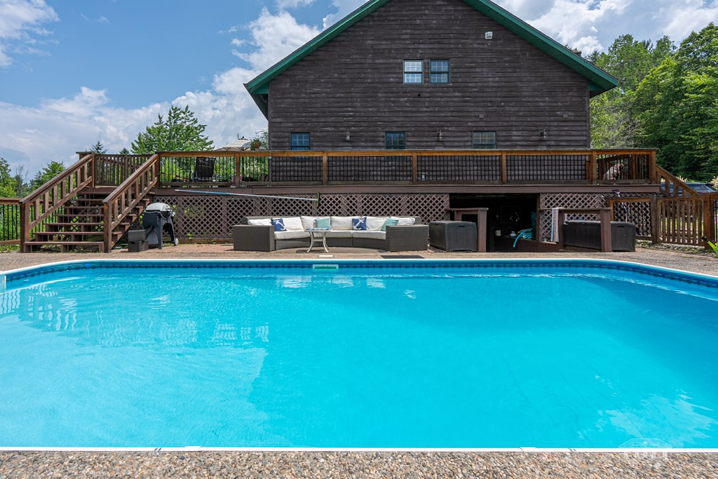 37 Oak Way