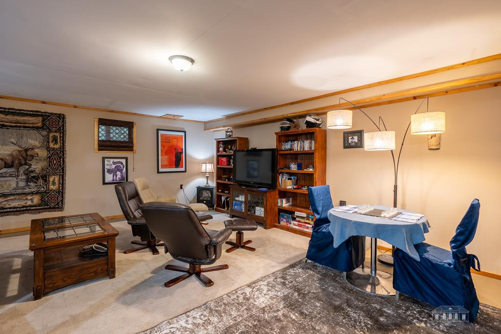37 Oak Way