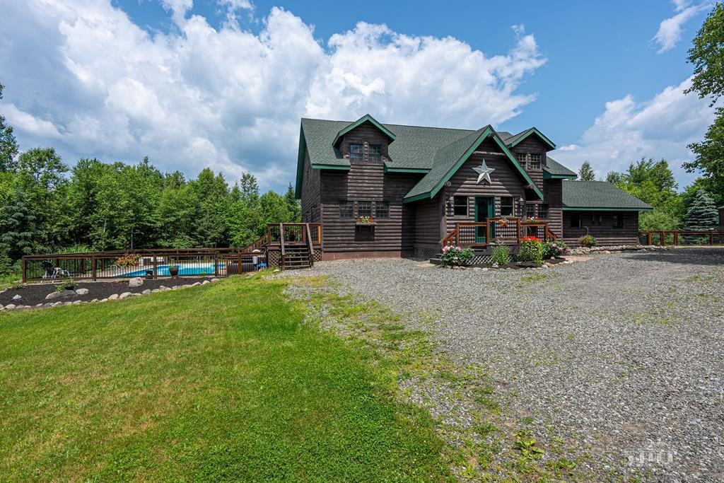37 Oak Way