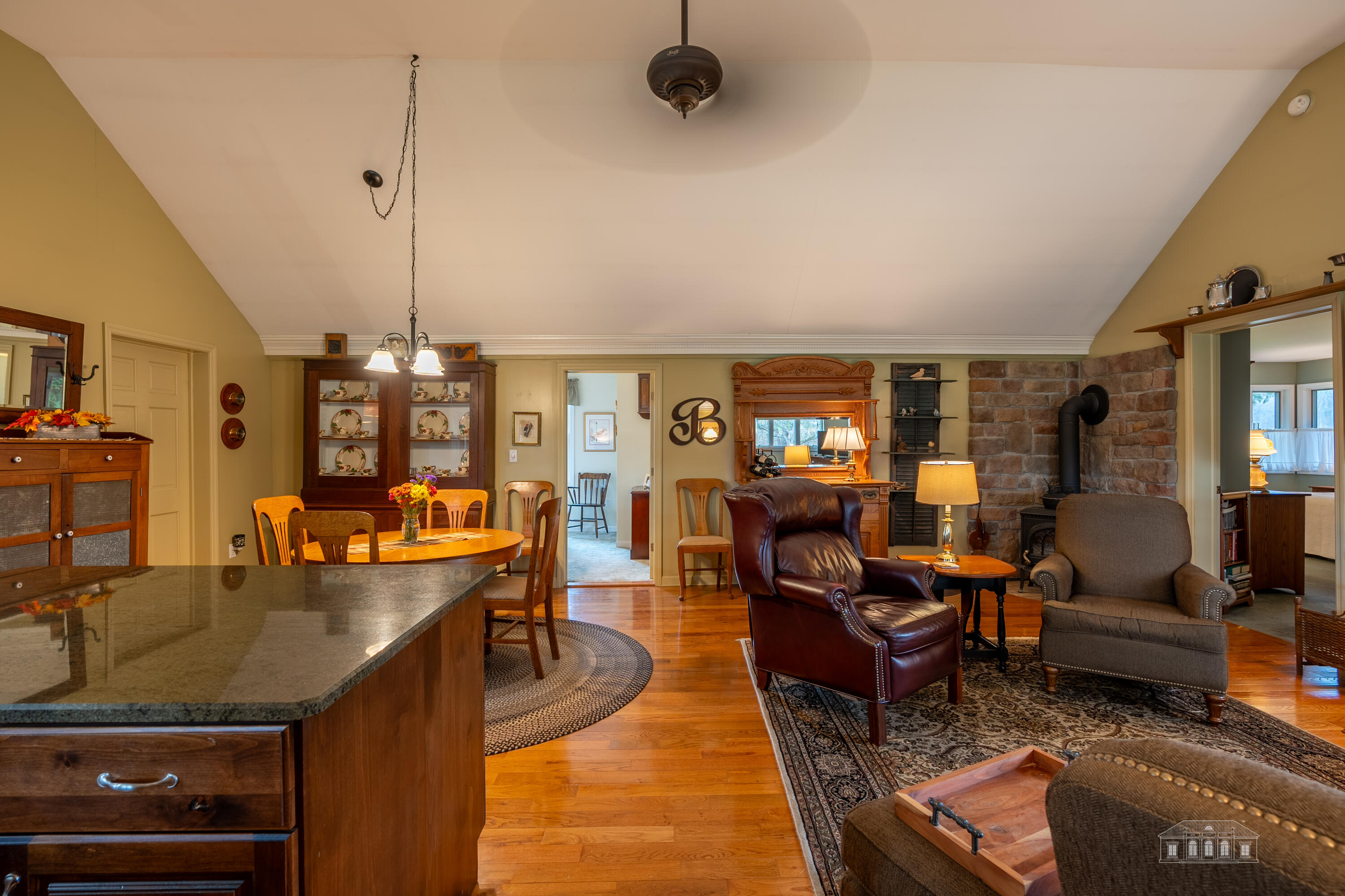 77 Alden Road