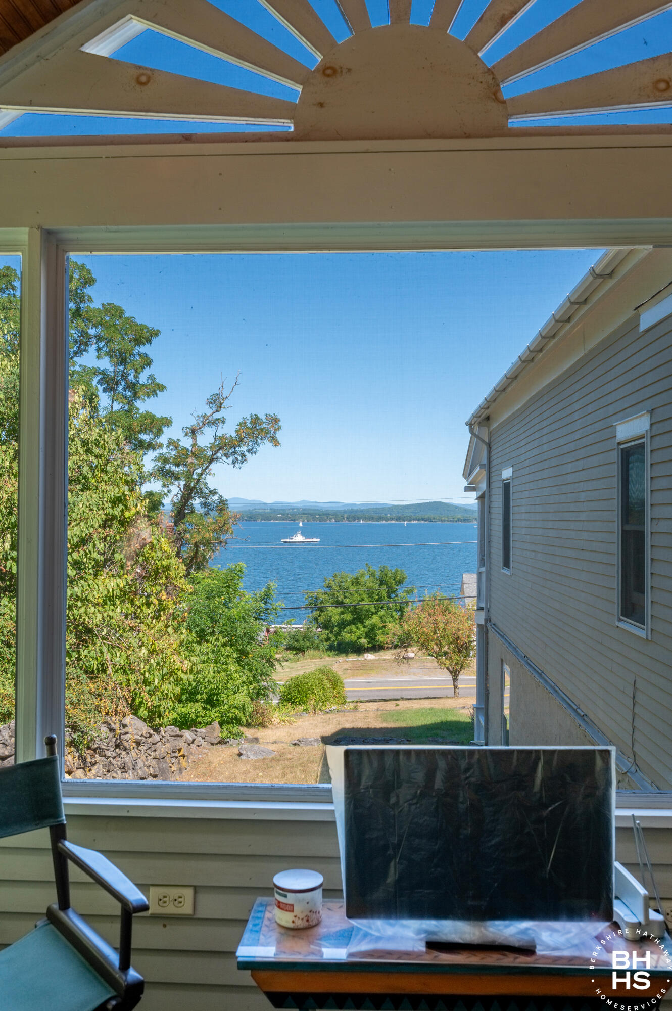 2255 LakeShore Road