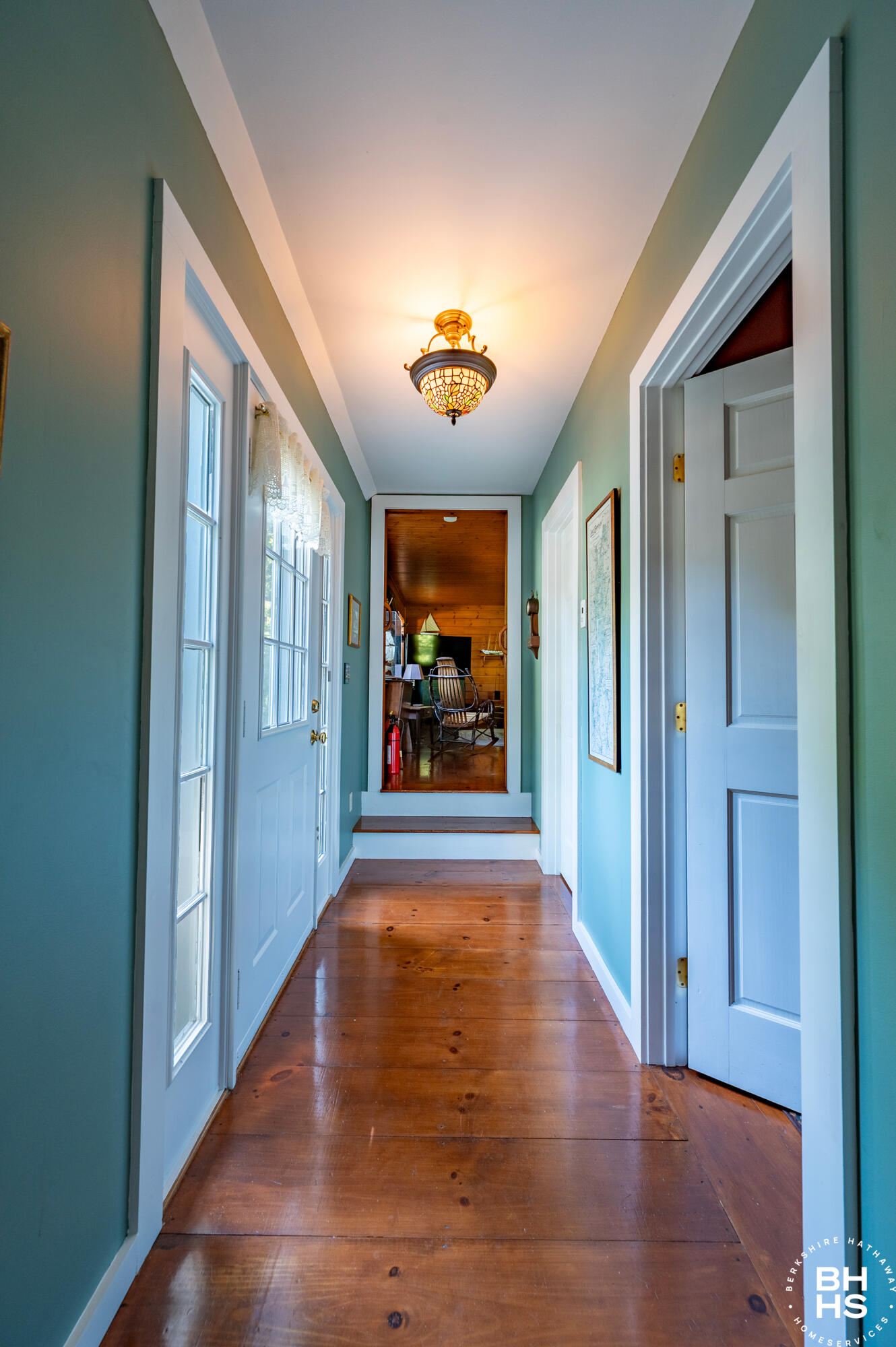 2255 LakeShore Road
