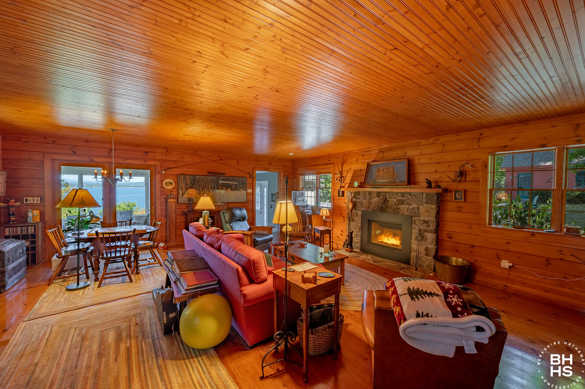 2255 LakeShore Road