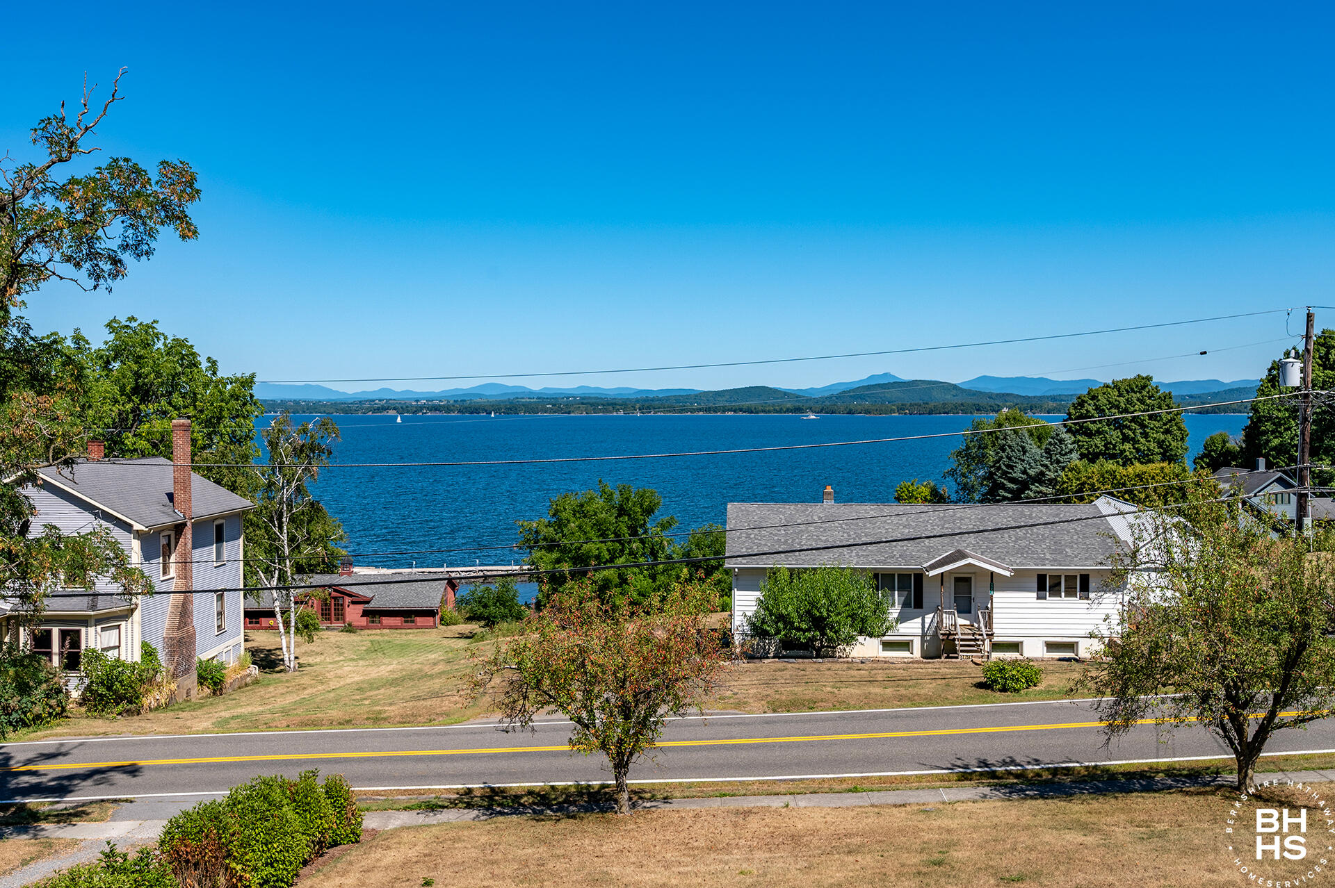 2255 LakeShore Road