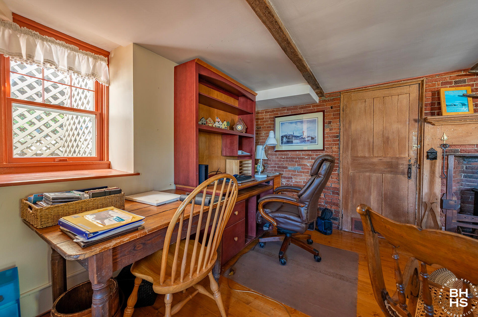 2255 LakeShore Road