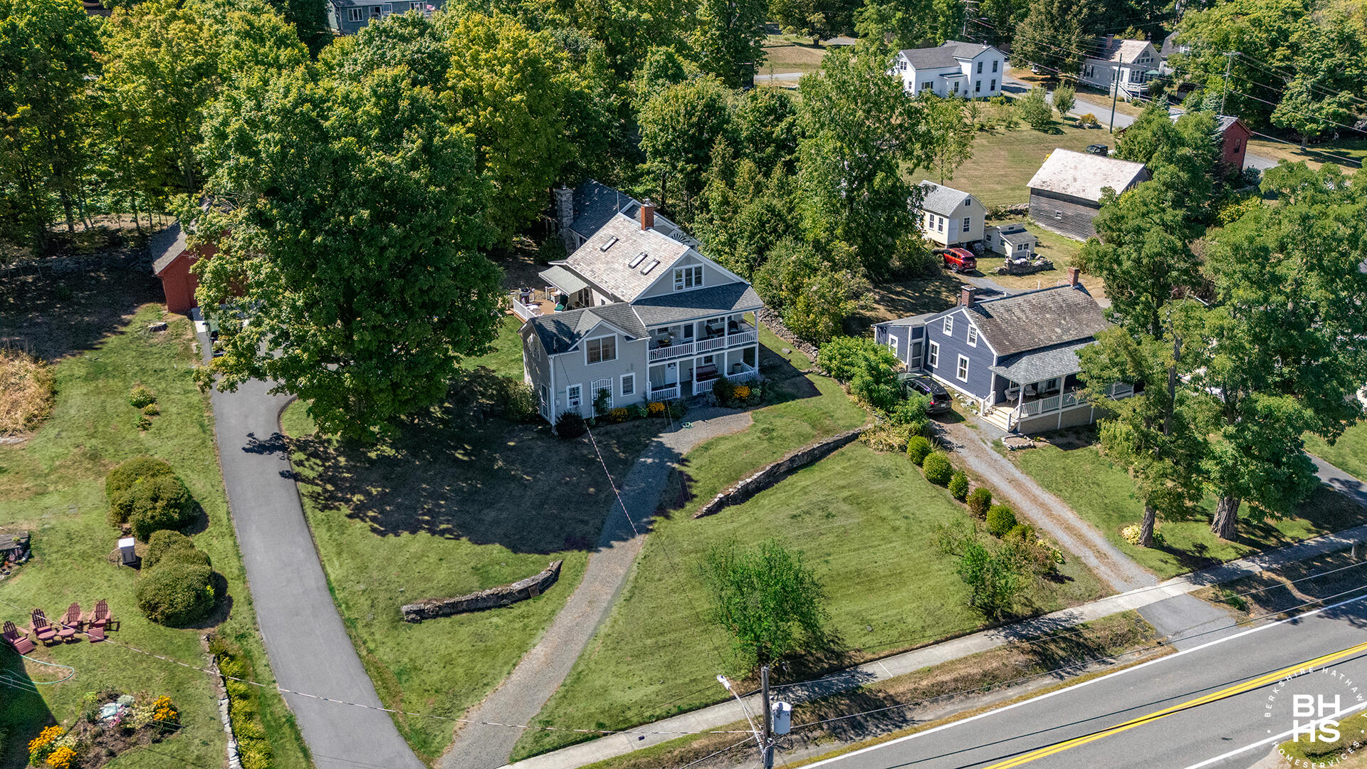 2255 LakeShore Road