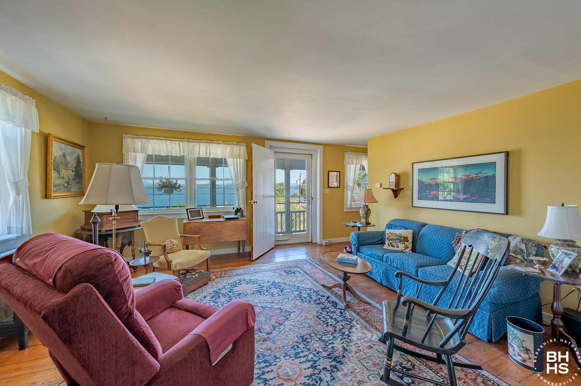 2255 LakeShore Road