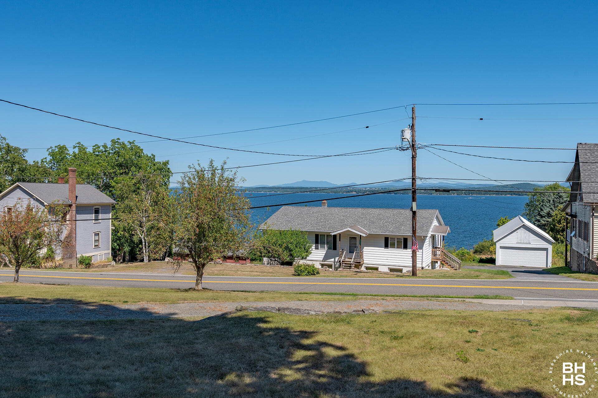 2255 LakeShore Road