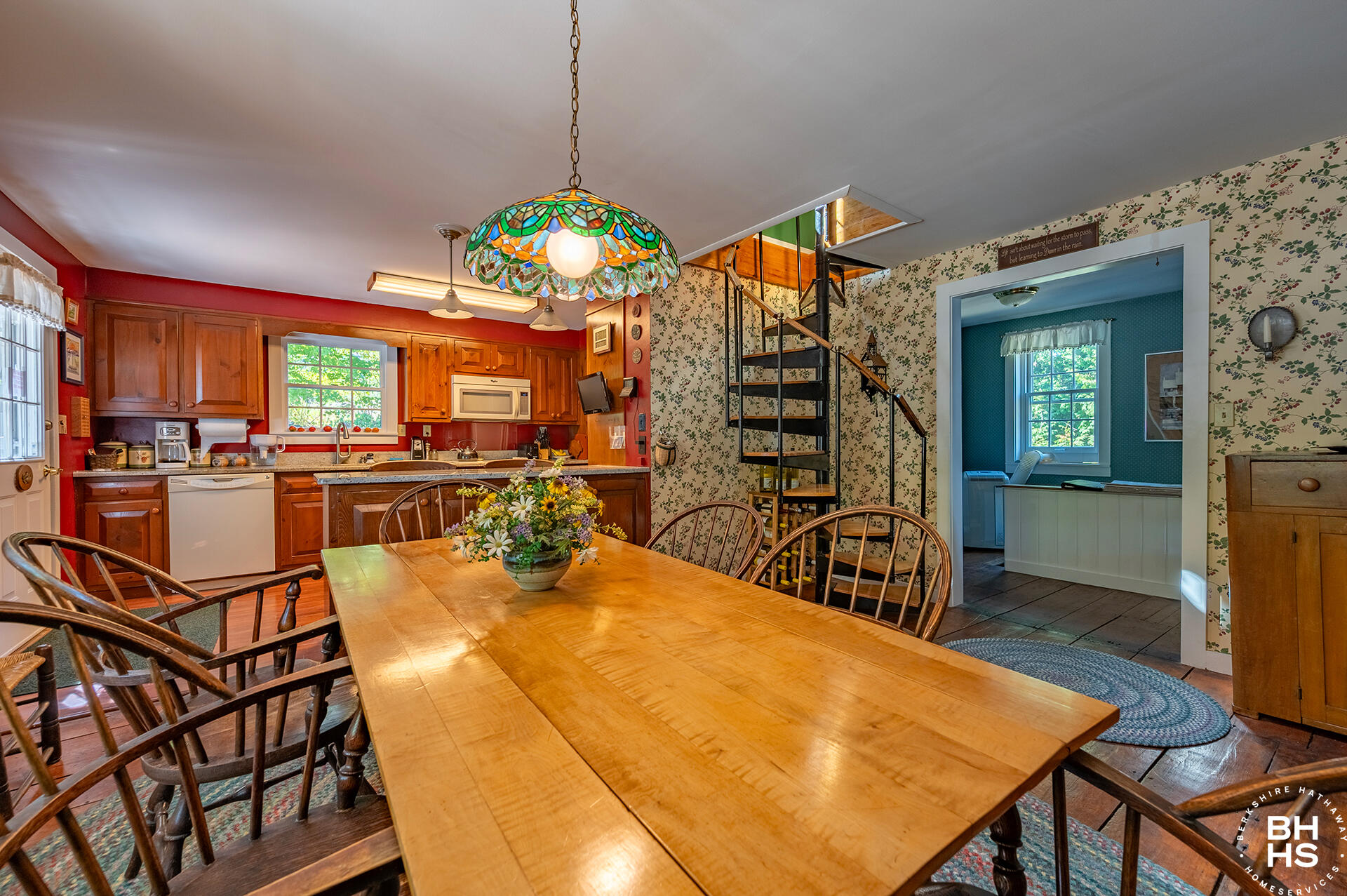 2255 LakeShore Road