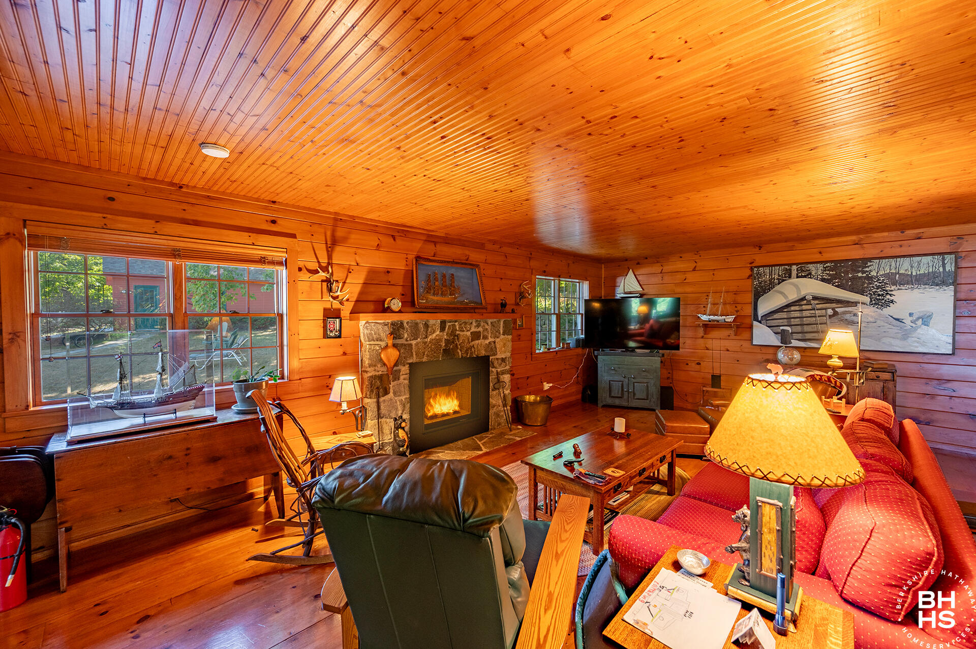 2255 LakeShore Road