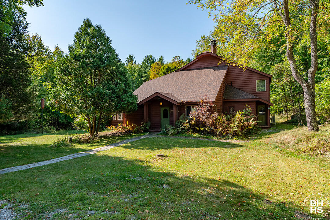 484 Hardy Road