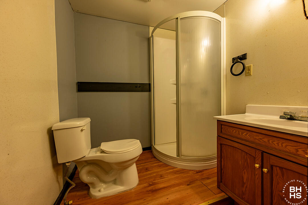 88 Old Wawbeek Road, Tupper Lake