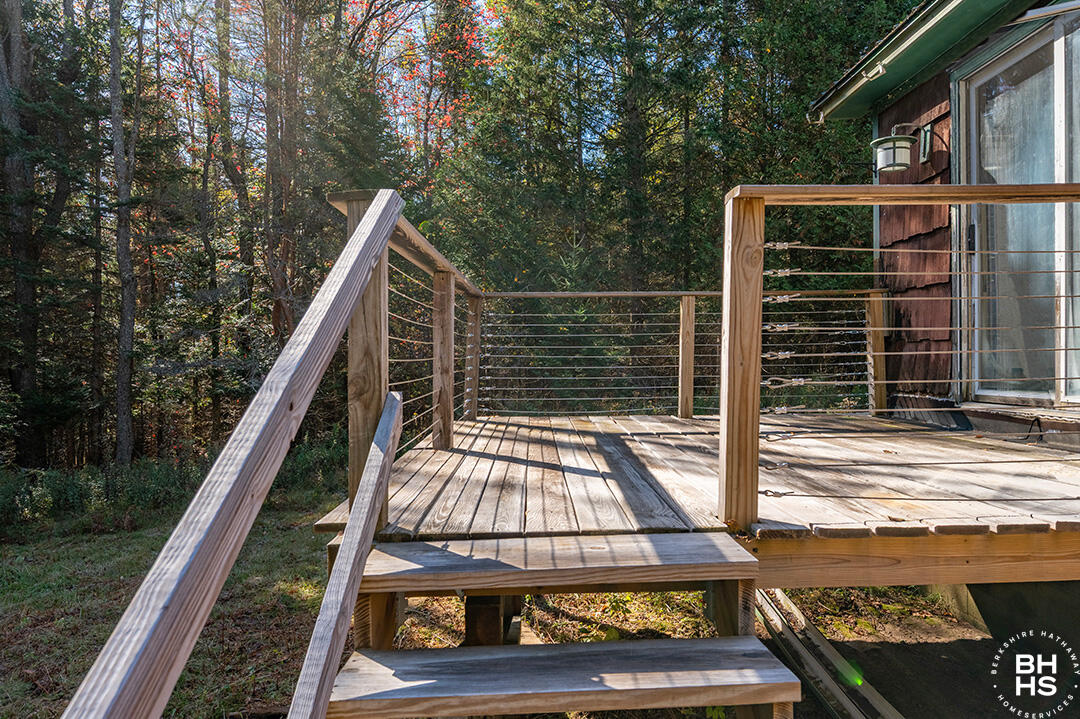 88 Old Wawbeek Road, Tupper Lake