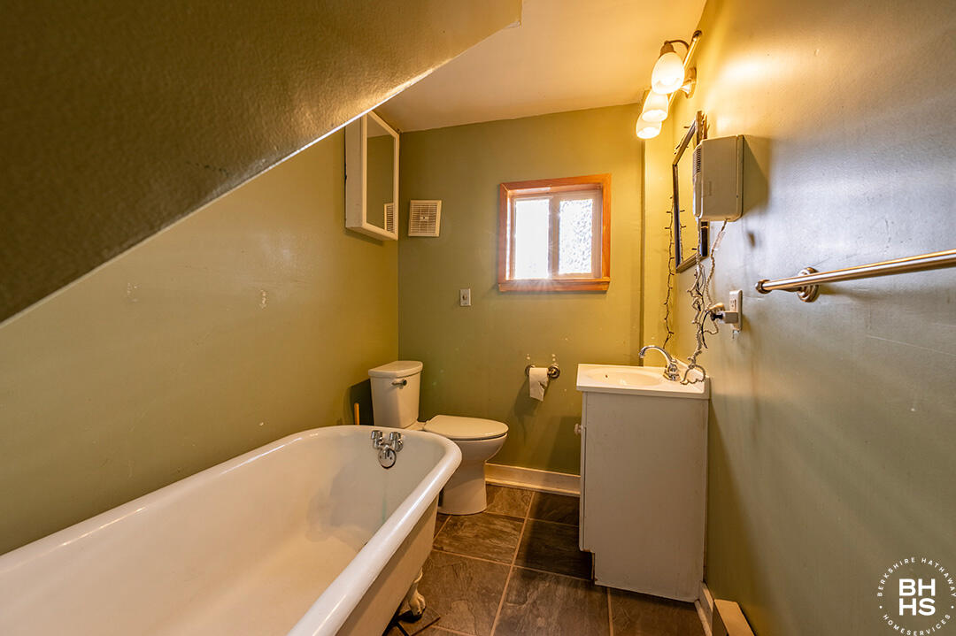 136 Old Military Road