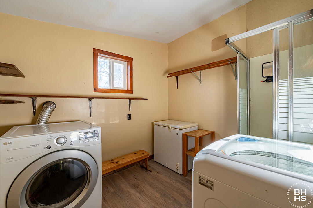 136 Old Military Road