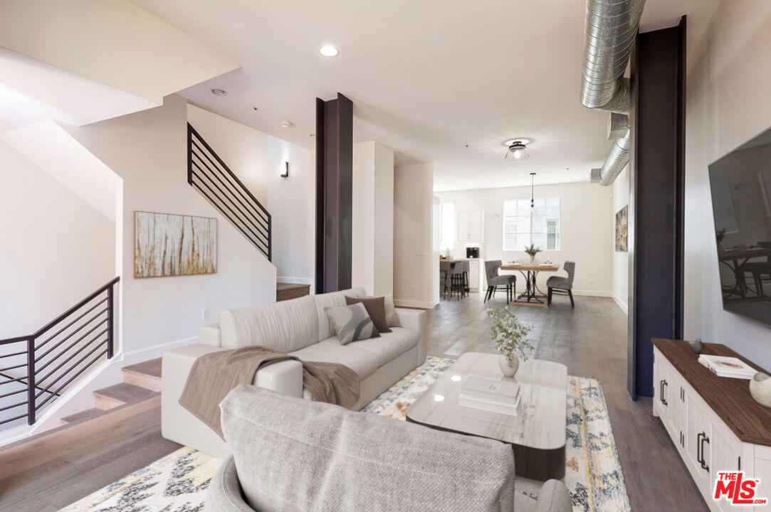 5400 Playa Vista Dr Unit: 2