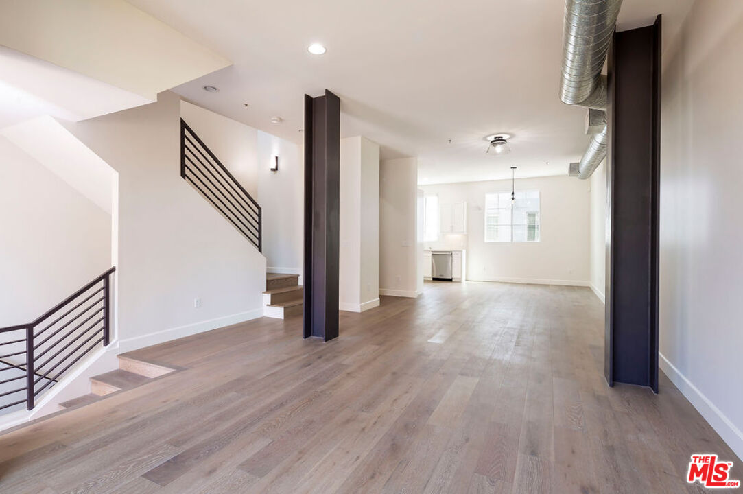 5400 Playa Vista Dr Unit: 2