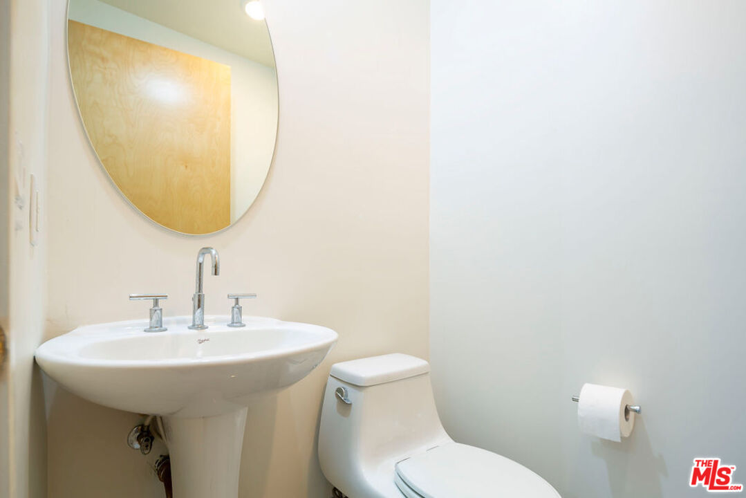 5400 Playa Vista Dr Unit: 2