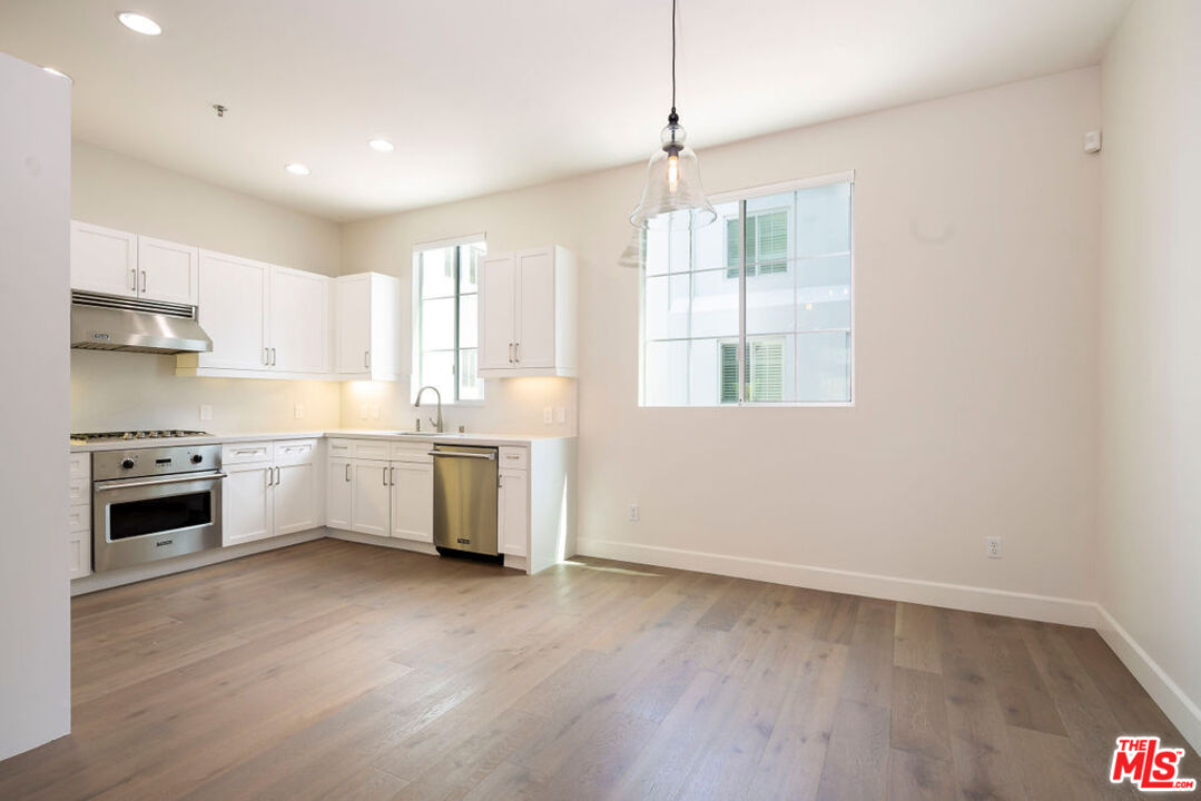 5400 Playa Vista Dr Unit: 2